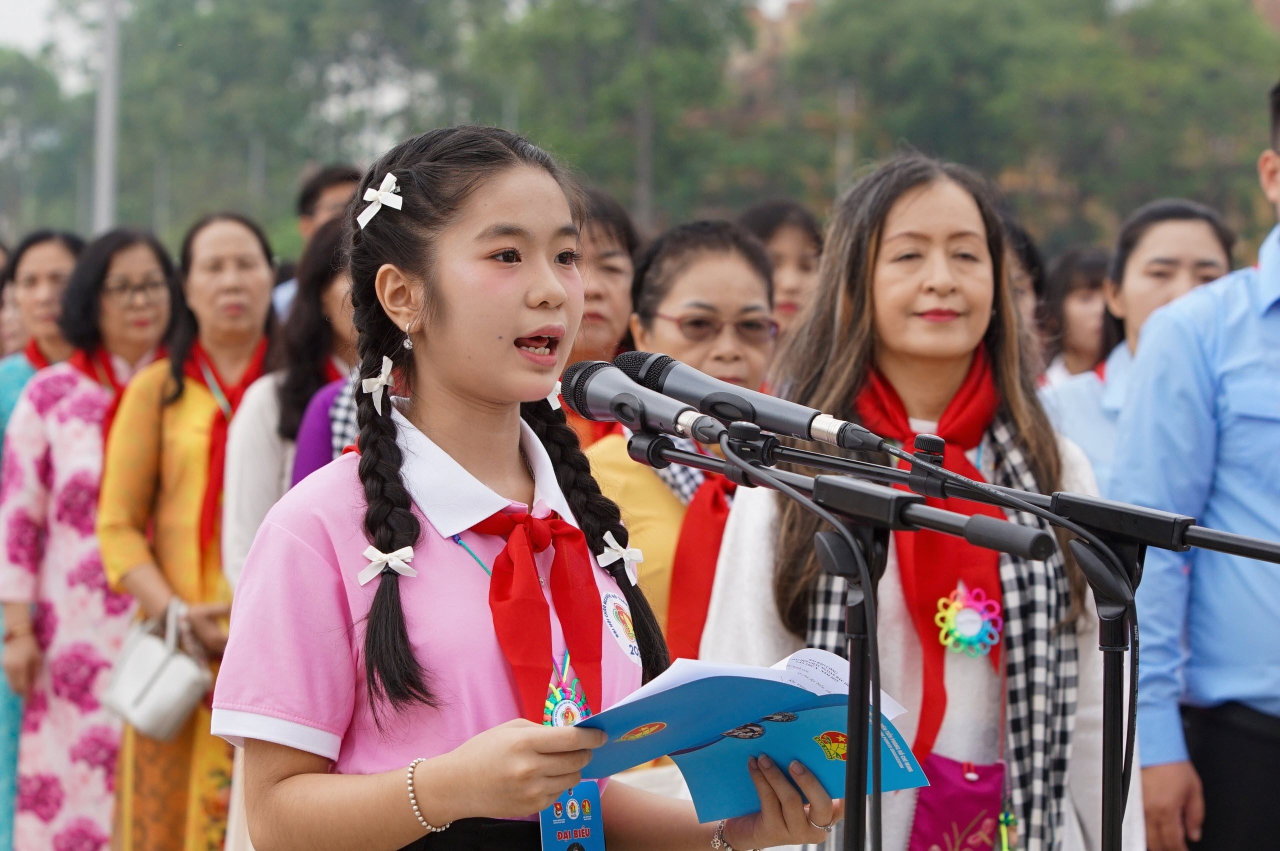 gương_mặt_trẻ_nhà_sử_học