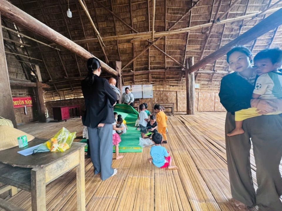 lớp học vùng cao tây nguyên
