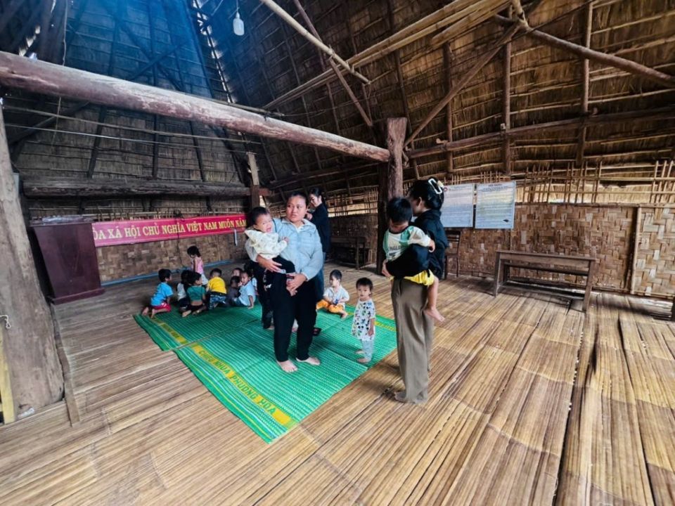 lớp học vùng cao tây nguyên